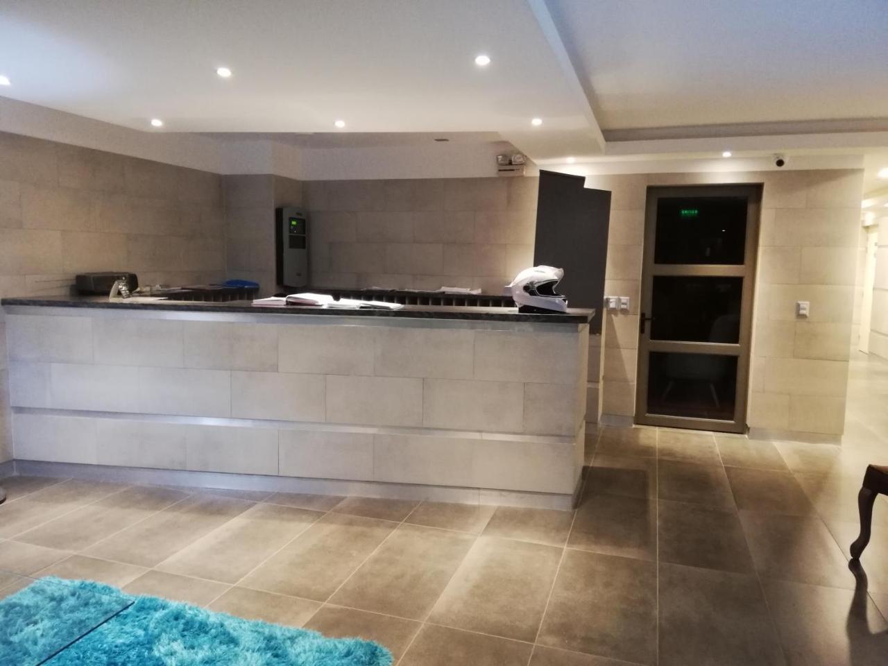Depto Estudio 1811 Edificio Centro Blanco Con Estacionamiento Temuco Ngoại thất bức ảnh